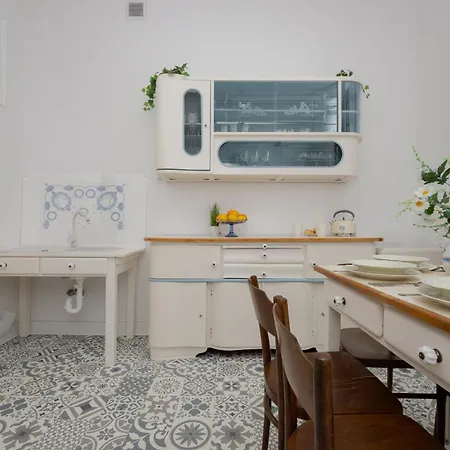 Apartment Spacious Vintage 1930's Inspired By Renters Warsaw